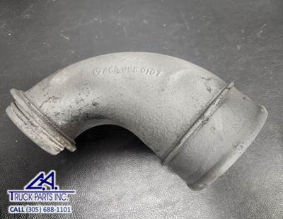 (GOOD USED) Mercedes 4600980107 Air Transfer Elbow Tube
