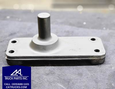 Ford Engine Mount Part # E7HT-5087-BB