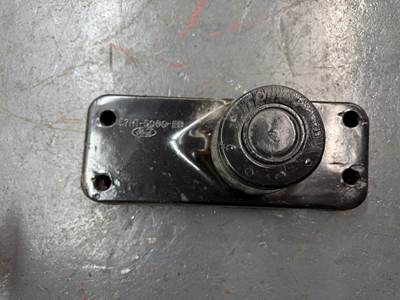 Ford Engine Mount E7HT5086EB, E7HT-5086-EB  Cummins M11 CELECT