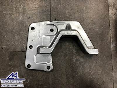 Ford F6HT-6A070-DA Engine Mount