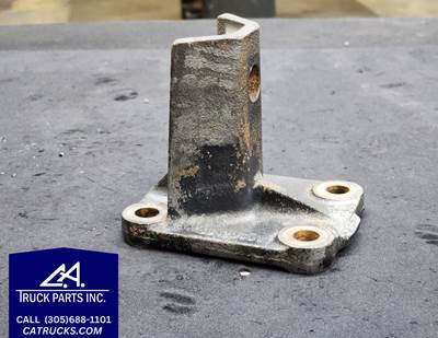 International DT466E Engine Mount Part # 3532953C1