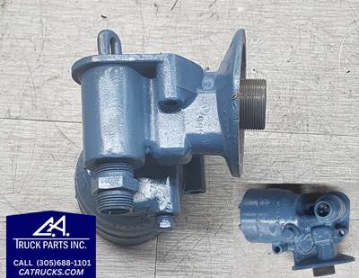 International T444E Engine Oil Cooler Header Assembly Part # 1818376C3