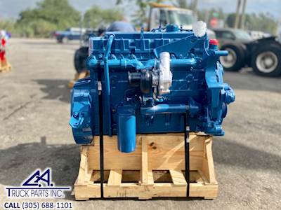 2001 International DT466E Diesel Engine