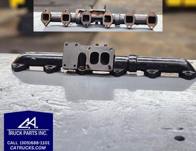 International DT466C Exhaust Manifold Part # 677690C1, 677628C1, 677628C2