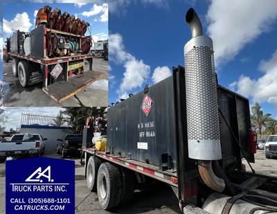 1995 Mack 600 FUEL / LUBE Flatbed Trailer