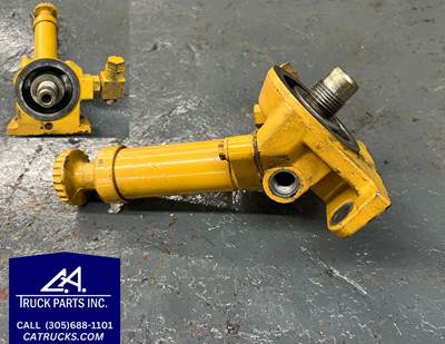 Caterpillar 3126 Fuel Filter Base Part # 141-5138