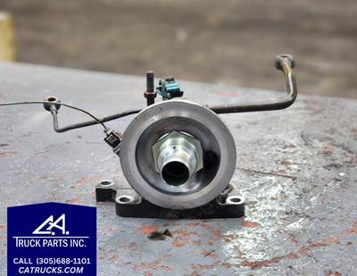 Isuzu 4HE1XS Fuel Filter Base for 1998-2003 Fuel Filter Base 