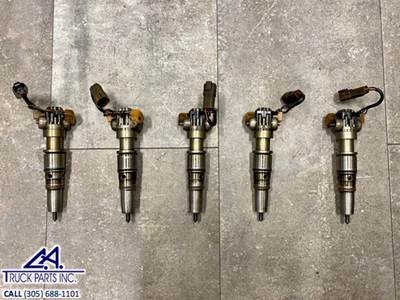 2005 International Fuel Injector Part # 10814 00256, EGR-Model, 2004 2005 2006