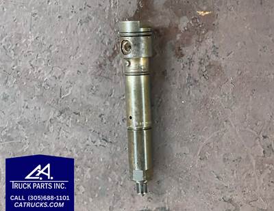 Mack E7 Fuel Injector Bosch Part # 0432193671 / 0432193672