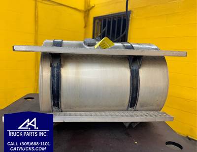 84 Gallon 2013 Autocar Fuel Tank Part # 3510761C95  84 Gallons, 36 (L) x 26 (Diameter) Inches, Cylinder Fuel Tank w/ Steps