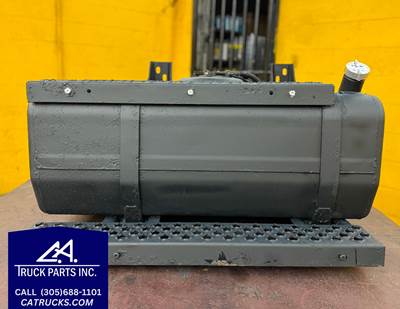 2004 GMC Fuel Tank w/ Steps, 39 (L) x 24 (W) x 15 (H)