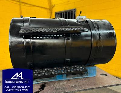 International 1622049C92 Fuel Tank