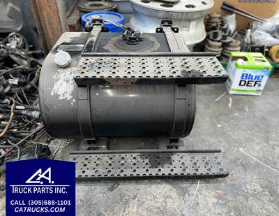 INTERNATIONAL 50G D-STY LSM (SVC) FUEL TANK WITH STEPS