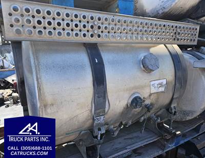 International Navistar 84-Gallon Aluminum Fuel Tank Part # 3510761C96