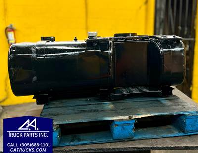 1995 Briskin 60 Gallon Steel Tank with Step 15715700, 50 (L) x 24 (W) x 15 (H) Inches, Rectangular Steel