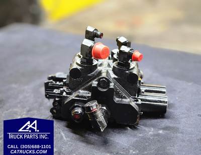 Prince Hydraulic Directional Double Control Valve Part # 20P1DD1AA