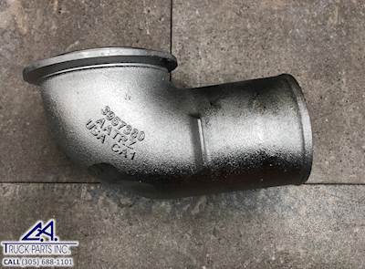Cummins Part # 3957380 Connection Exhaust Outlet Elbow Pipe Intake Manifold
