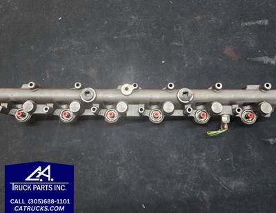 International DT 466 E Fuel and Oil Manifold Rail Manifold Part # 1841968C4