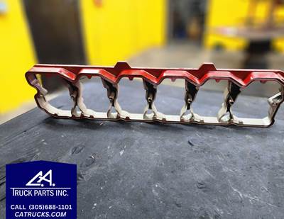 Cummins ISB / QSB 6.7 Rocker Housing Part # 3975944, 3975943