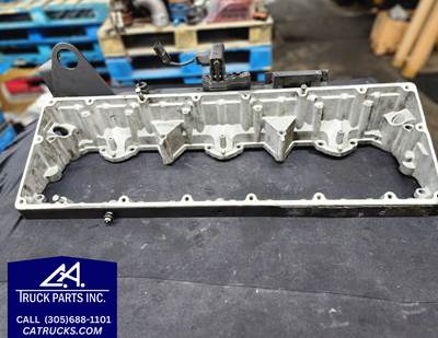 Cummins ISM Rocker ARM, Front Lifting Bracket, Intake Manifold, & EGR Valve