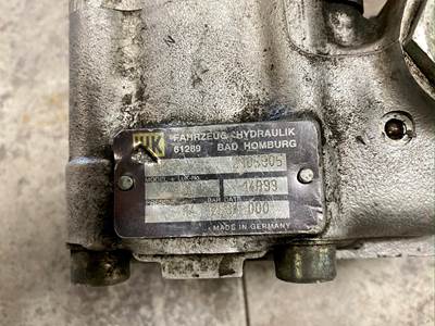 LuK LF93 Power Steering Pump Part # 2105905 Model LF93 For Sale 