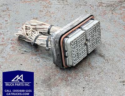 Deutsch DRB Female Terminal Housing Part # DRE16-128S-L018 