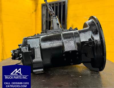 Eaton-Fuller T14607B Transmission 7 Speed Transmission, off Caterpillar C12 Engine, Part # S07-17214-000, S0717214000