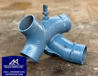 International T444E Intake Splitter Pipe (Turbo Air Intake Tube) Part # 1827284C1
