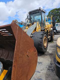 John Deere 744K Wheel Loader