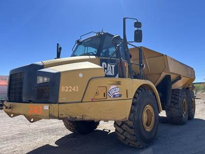 2013 Caterpillar 740B Articulated Haul Truck