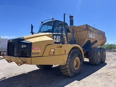 2013 Caterpillar 740B Articulated Haul Truck