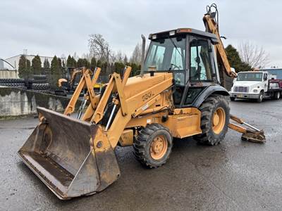 Case 580L 4WD Loader Backhoe