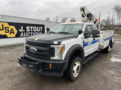 2017 Ford F550 4X4 Bucket Truck