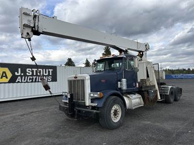 2001 Peterbilt 357 T/A Crane Truck