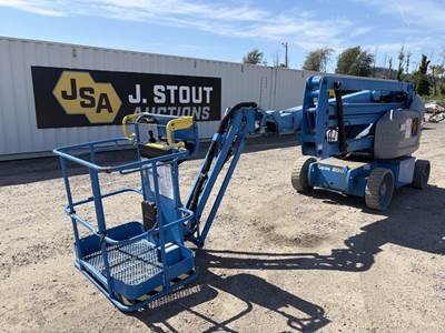 2017 Genie Z-40/23N RJ Articulating Boom Lift