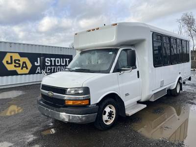 2015 Chevrolet Express Paratransit Bus