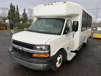 2015 Chevrolet Express Paratransit Bus