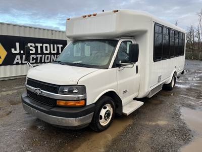 2015 Chevrolet Express Paratransit Bus