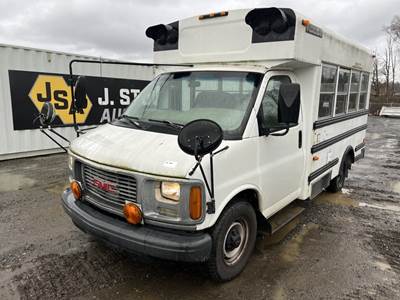 1999 GMC Savana Shuttle Bus