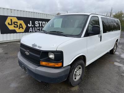 2017 Chevrolet Express 3500 Cargo Van