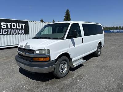 2010 Chevrolet Express Passenger Van
