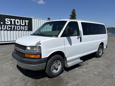 2010 Chevrolet Express Passenger Van
