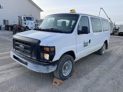 2010 Ford E350 XL SD Passenger Van