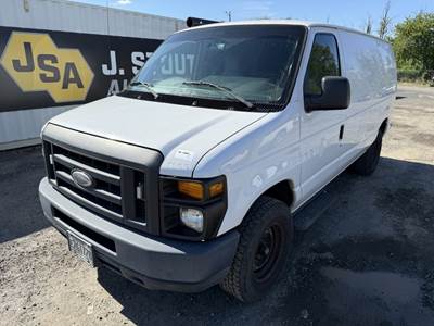 2014 Ford Econoline Cargo Van