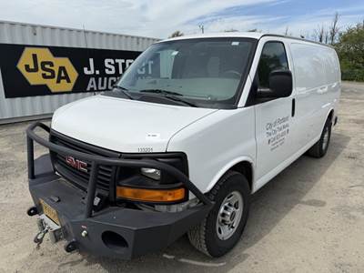 2013 GMC Savana Cargo Van