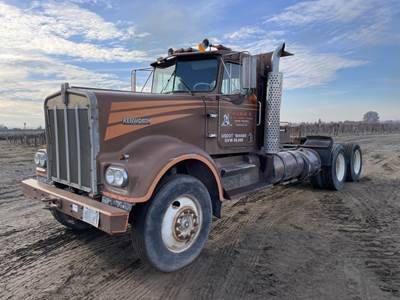Kenworth T/A Truck Tractor