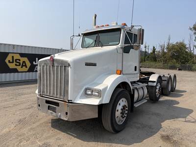 2007 Kenworth T8 Tri-Axle Truck Tractor