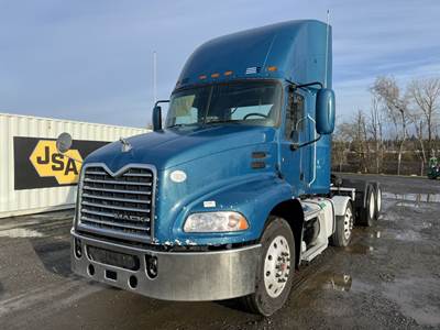 2015 Mack CXU613 Tri-Axle Truck Tractor
