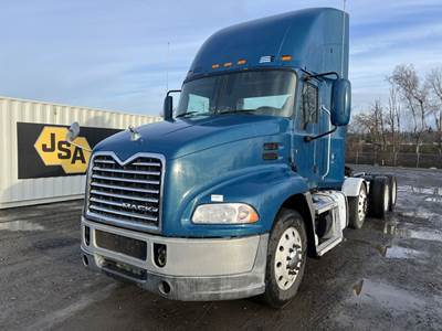 2015 Mack CXU613 Tri-Axle Truck Tractor