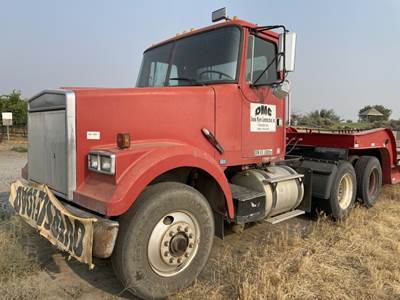1989 White GMC WCM Truck Tractor